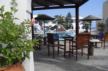 Maistros Village Hotel Karterados (Santorini)